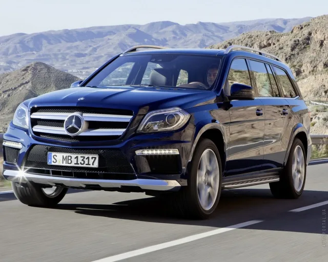 Mercedes-Benz GL-Class 2012 позашляховик — 19