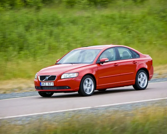 Volvo S40 2004 (Вольво С40) седан — 14