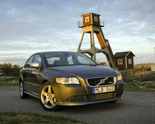 Volvo S40 2004 (Вольво С40) седан — 22