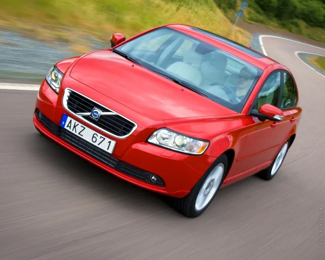 Volvo S40 2004 (Вольво С40) седан — 20