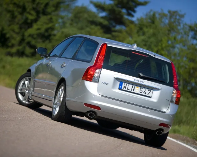 Volvo V50 універсал — 21