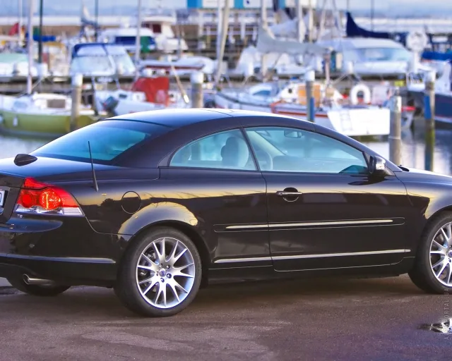 Volvo C70 2,4D AT Summum — 11