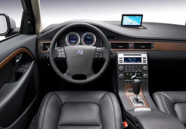 Volvo V70 2007 універсал — 19