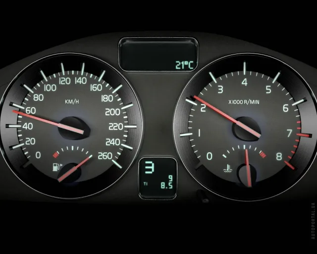 Volvo V50 універсал — 10