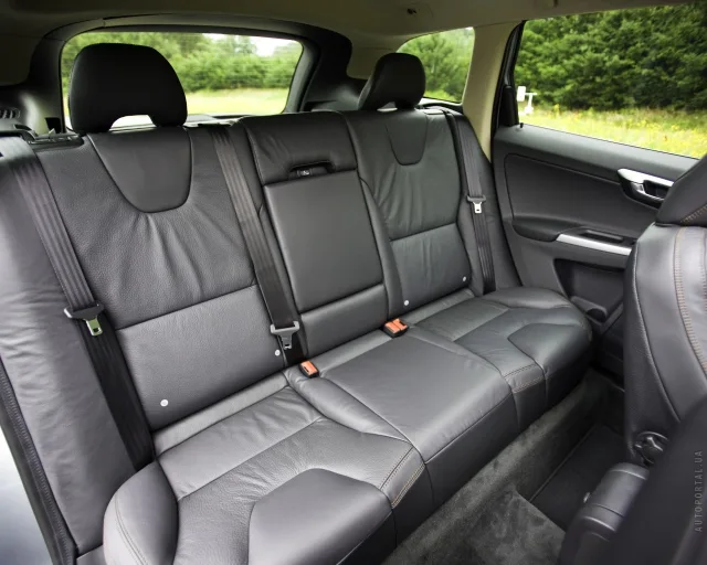 Volvo XC60 2008 кросовер — 5