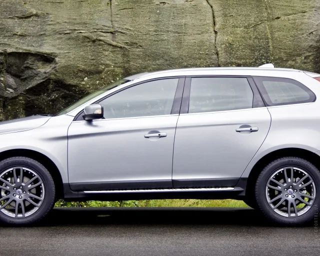 Volvo XC60 2008 кросовер — 21