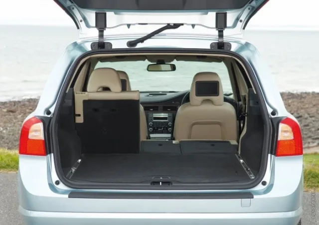 Volvo V70 2007 універсал — 21