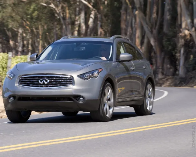 Infiniti FX crossover — 19