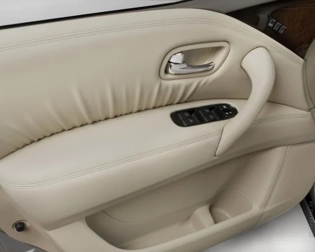 Infiniti QX80 5.6 AT + — 12