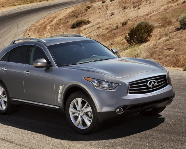 Infiniti FX/QX70 кросовер — 9