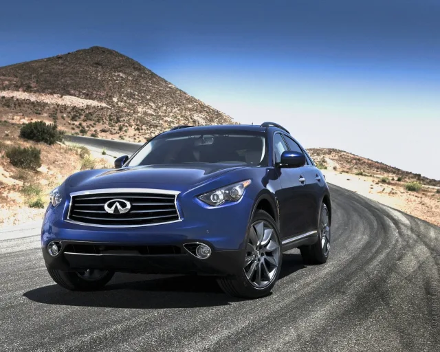 Infiniti FX/QX70 кросовер — 10