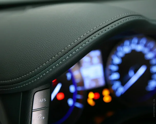 Infiniti M/Q70 седан — 19