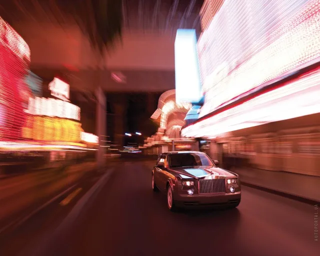 Rolls-Royce Phantom 6.7 AT — 21