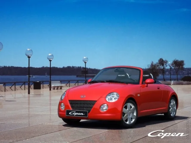 Daihatsu Copen coupe convertible — 5