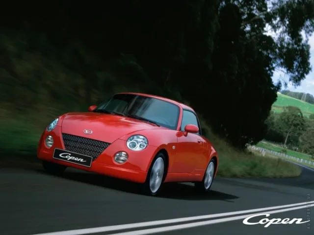 Daihatsu Copen coupe convertible — 6