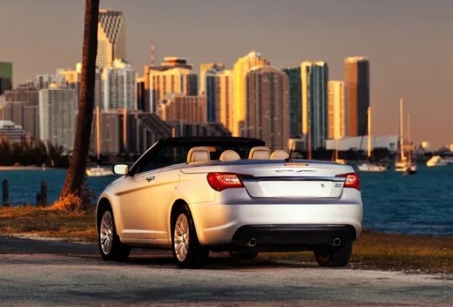 Chrysler 200 Convertible 2.4 AT — 9
