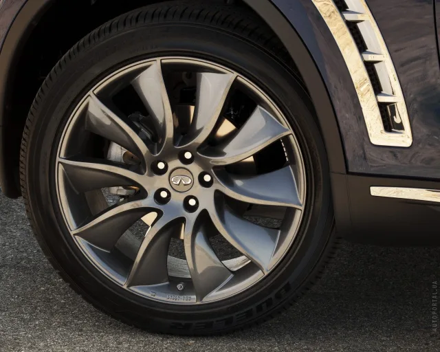 Infiniti FX/QX70 кросовер — 14