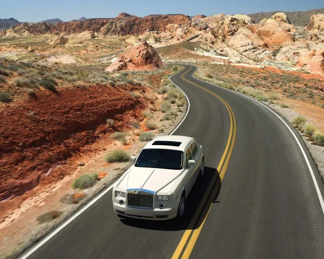 Rolls-Royce Phantom 6.7 AT — 11
