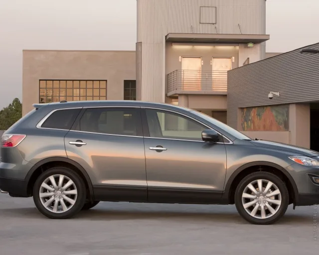 Mazda CX-9 2010 кросовер — 22