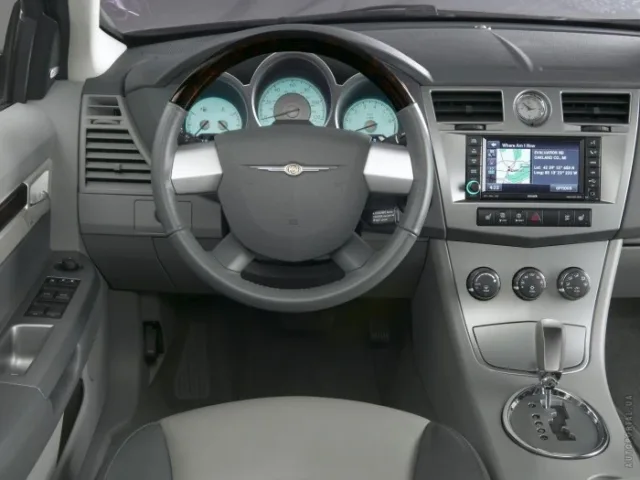 Chrysler Sebring седан — 4
