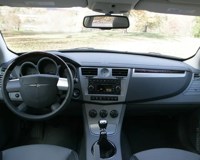 Chrysler Sebring седан — 12