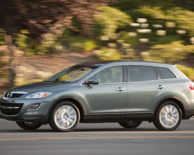 Mazda CX-9 2010 кросовер — 15