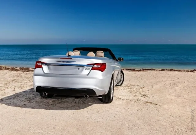 Chrysler 200 Convertible 2.4 AT — 8