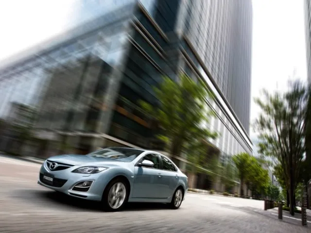 Mazda 6 2010 седан — 5