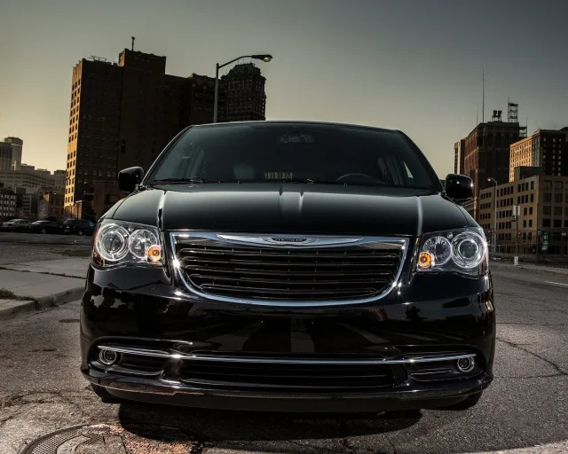Chrysler Town&Country 3.6 AT S — 9