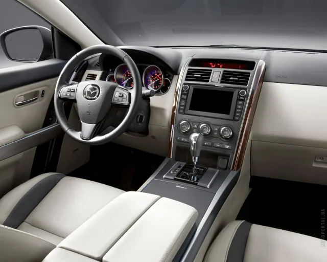 Mazda CX-9 2010 кросовер — 3