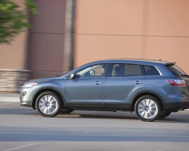 Mazda CX-9 2010 кросовер — 21