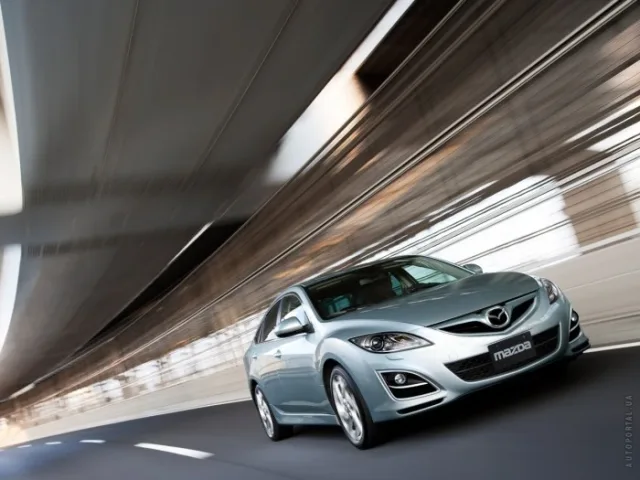 Mazda 6 2010 седан — 6