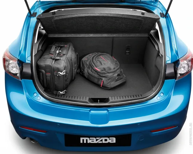 Mazda 3 2009 хетчбек — 8