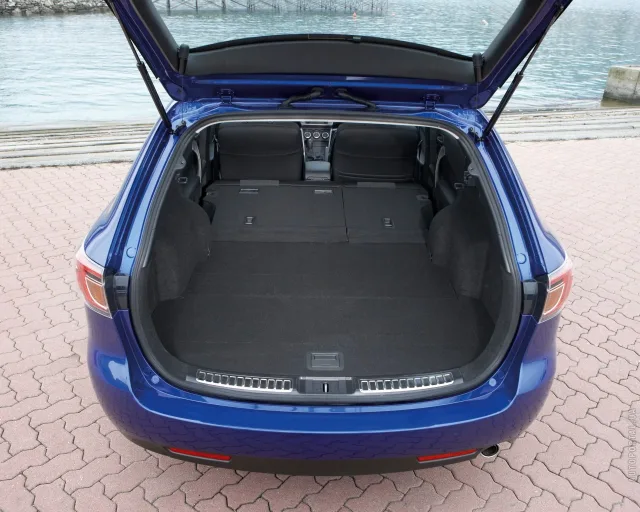 Mazda 6 2007 station wagon — 2