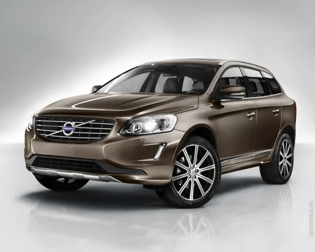 Volvo XC60 2013 crossover — 11