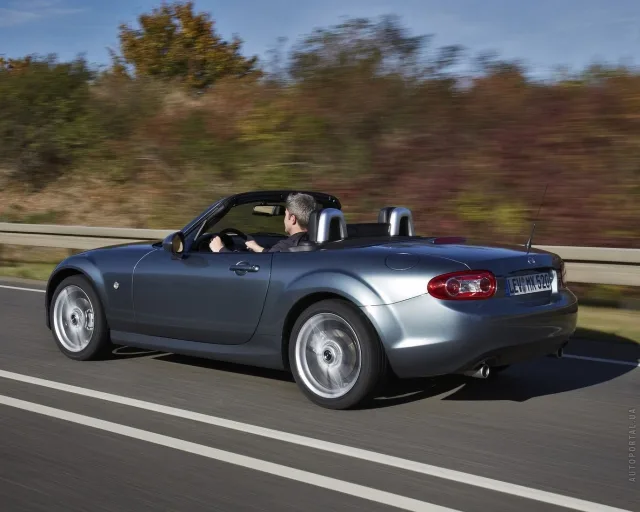 Mazda MX-5 2012 (Мазда МХ-5) кабриолет — 18