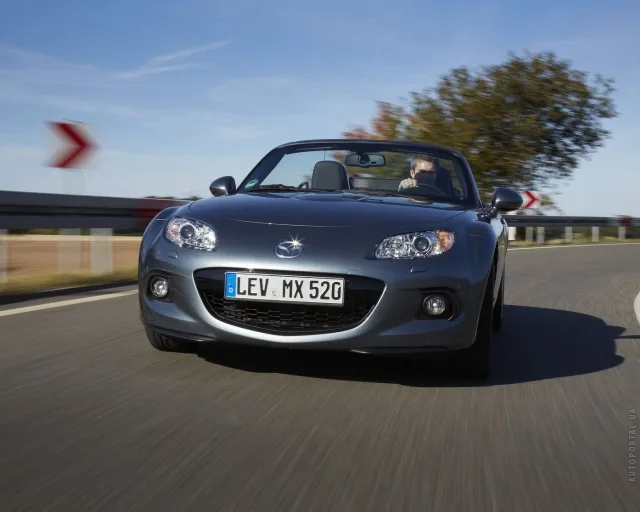 Mazda MX-5 2012 (Мазда МХ-5) кабриолет — 9
