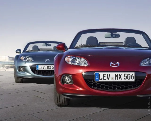 Mazda MX-5 2012 (Мазда МХ-5) кабриолет — 25