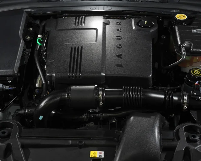 Jaguar XF 3.0D AT — 12