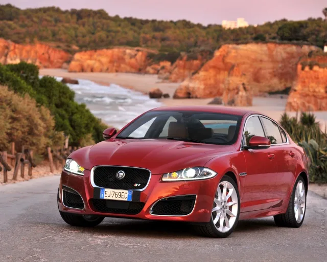 Jaguar XF 3.0D AT — 20