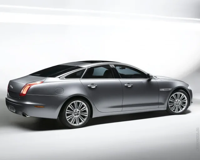 Jaguar XJ (Ягуар Икс Джей) седан — 23
