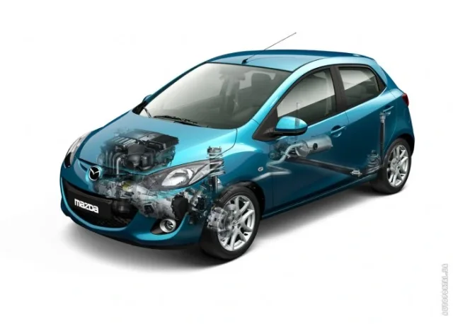 Mazda 2 2010 хетчбек — 5
