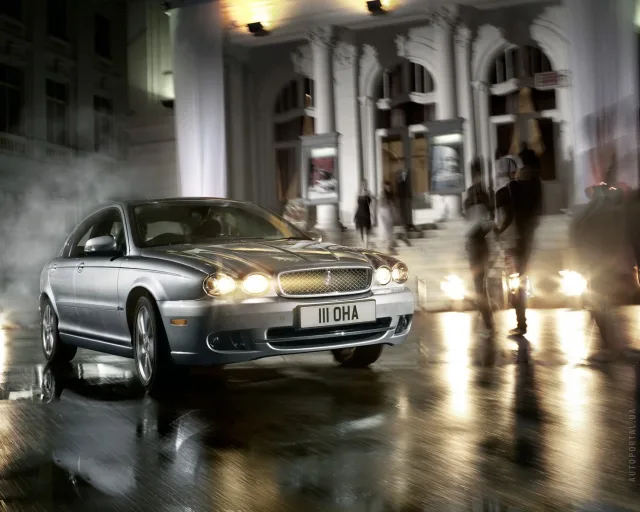 Jaguar X-Type седан — 18