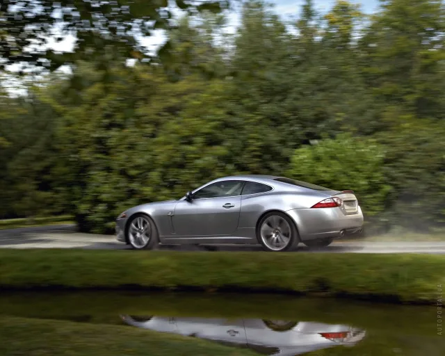 Jaguar XK 4.2 AT — 25