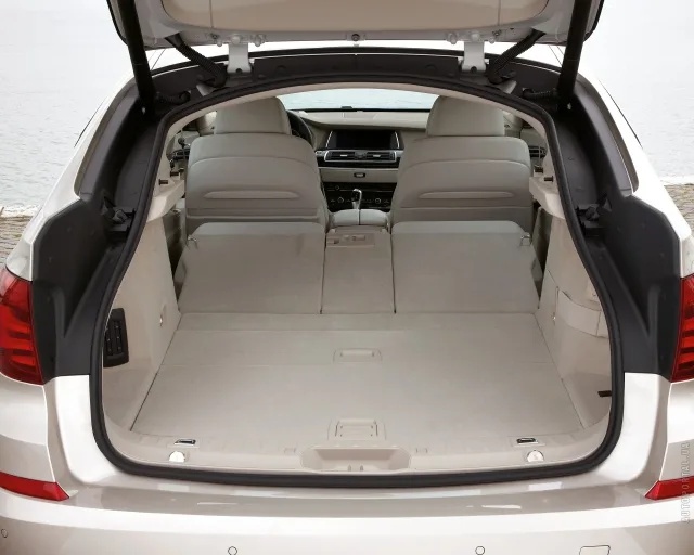 BMW 5 Series Gran Turismo хетчбек — 19
