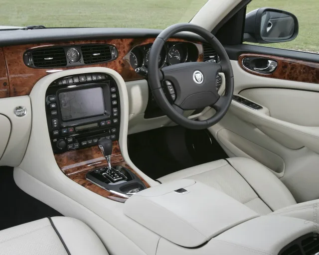 Jaguar XJ 3.5 AT Executive — 15
