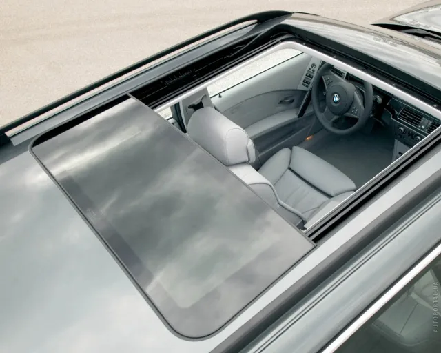 BMW 5 Series Touring E60 (БМВ 5 Серии Туринг) универсал — 12