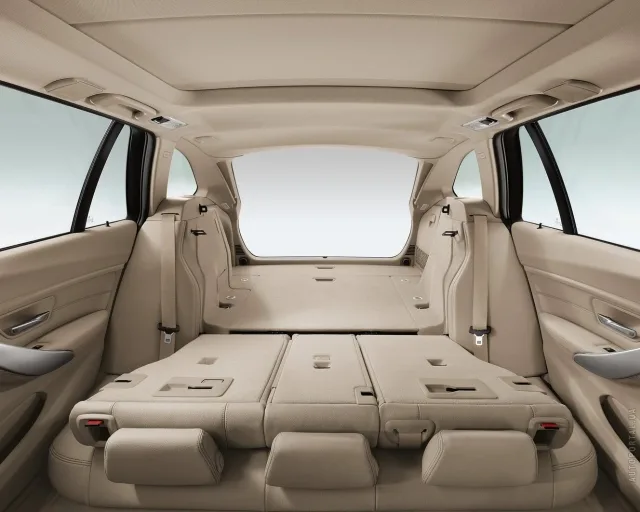 BMW 3 Series Touring 2012 (БМВ 3 Серии Туринг) универсал — 2