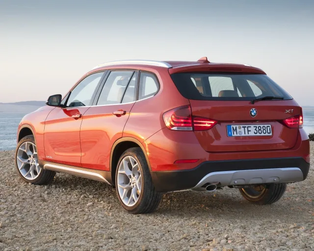 BMW X1 2012 кросовер — 20