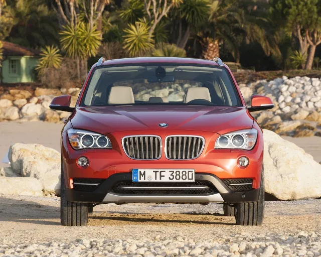 BMW X1 2012 кросовер — 19